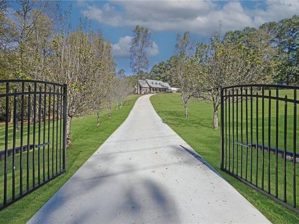 2325 Mountain Road, Alpharetta, GA 30004