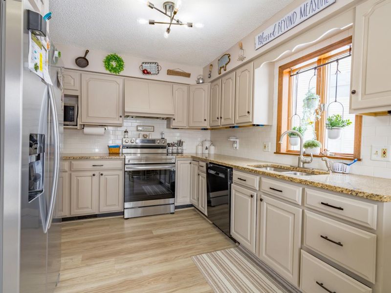 136 Village Green Drive, Sidney, OH 45365 Photo 17