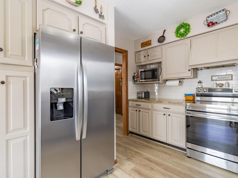 136 Village Green Drive, Sidney, OH 45365 Photo 18