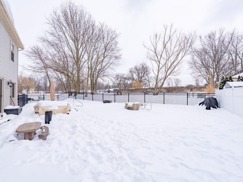 136 Village Green Drive, Sidney, OH 45365 Photo 5