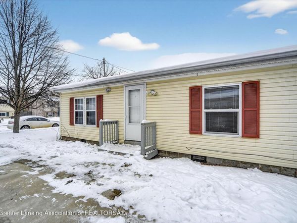 2541 Selma Street, Holt, MI 48842