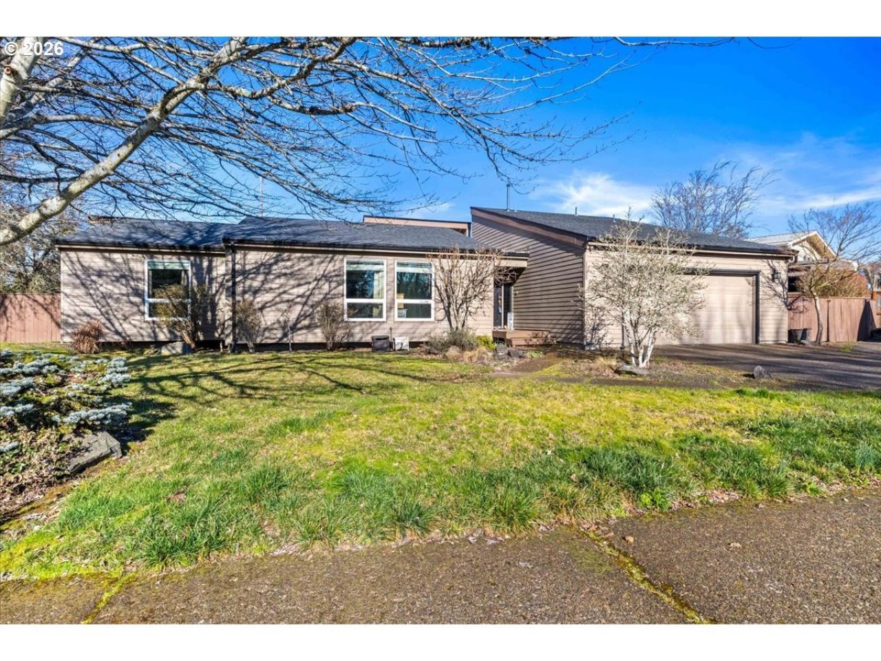 1135 Lakewood SW Dr, Albany, OR 97321 Main Photo