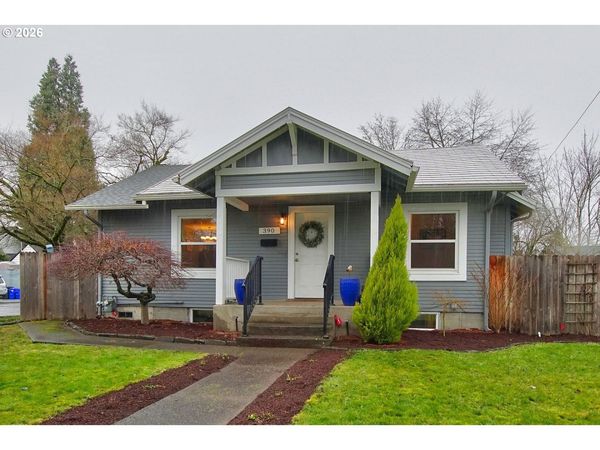390 W ARLINGTON ST, Gladstone, OR 97027