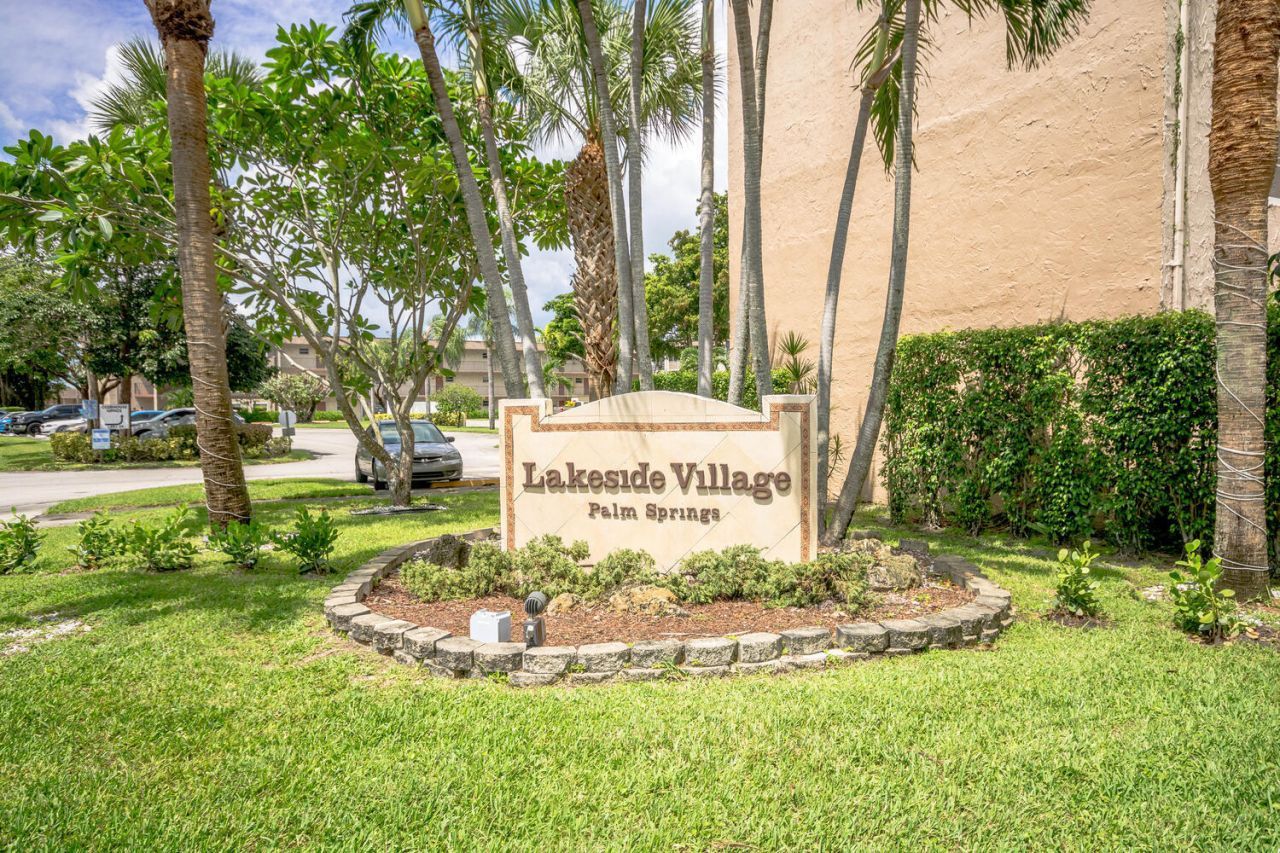 711 Lori Drive, Unit 408, Palm Springs, FL 33461 Photo