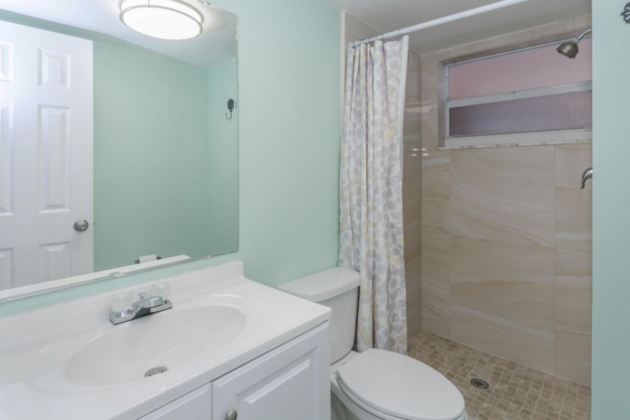 711 Lori Drive, Unit 408, Palm Springs, FL 33461 Photo