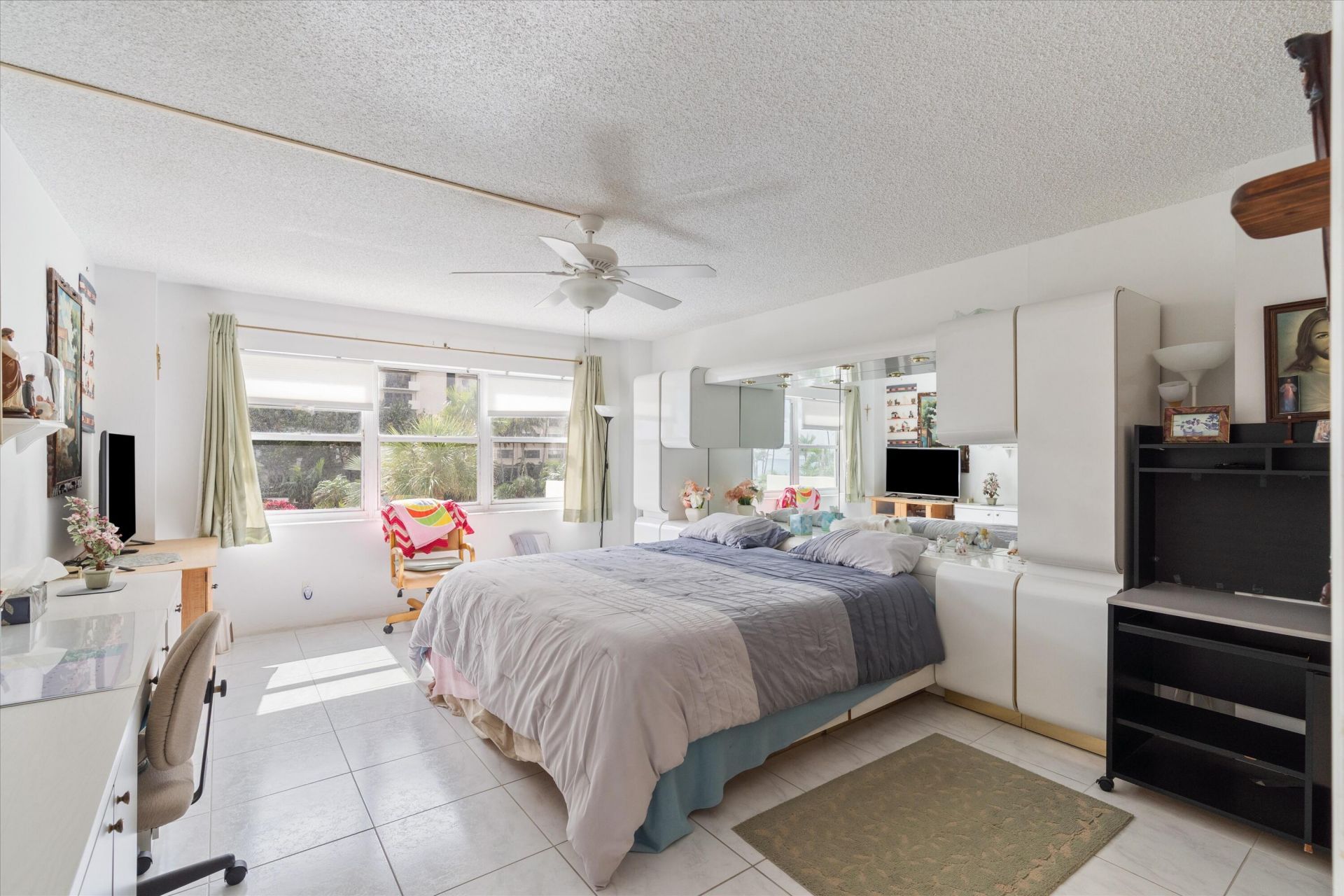 5100 N Ocean Boulevard, Unit 303, Lauderdale by the Sea, FL 33308 Photo