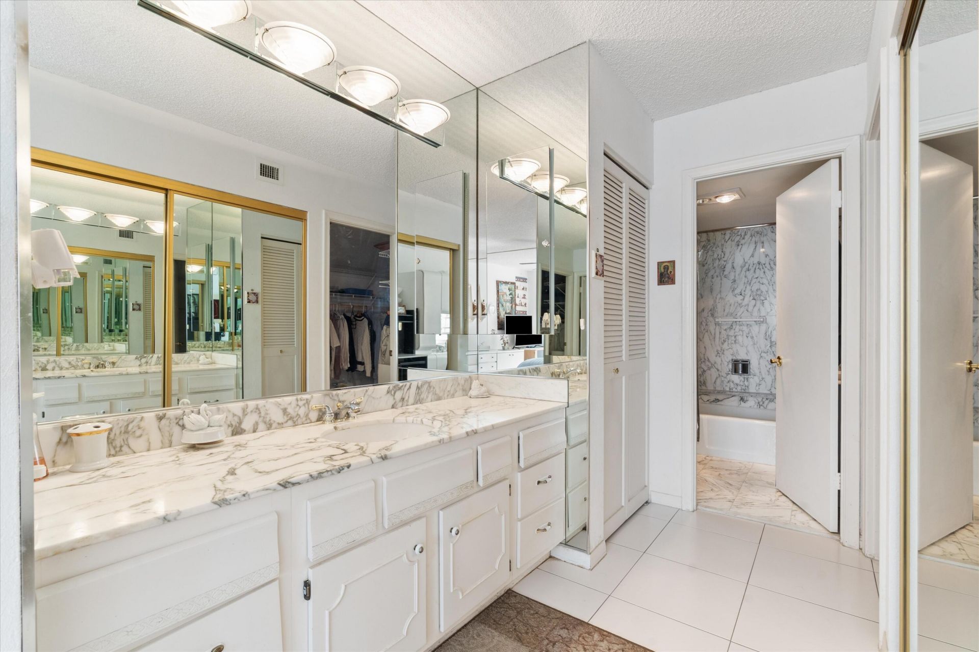 5100 N Ocean Boulevard, Unit 303, Lauderdale by the Sea, FL 33308 Photo