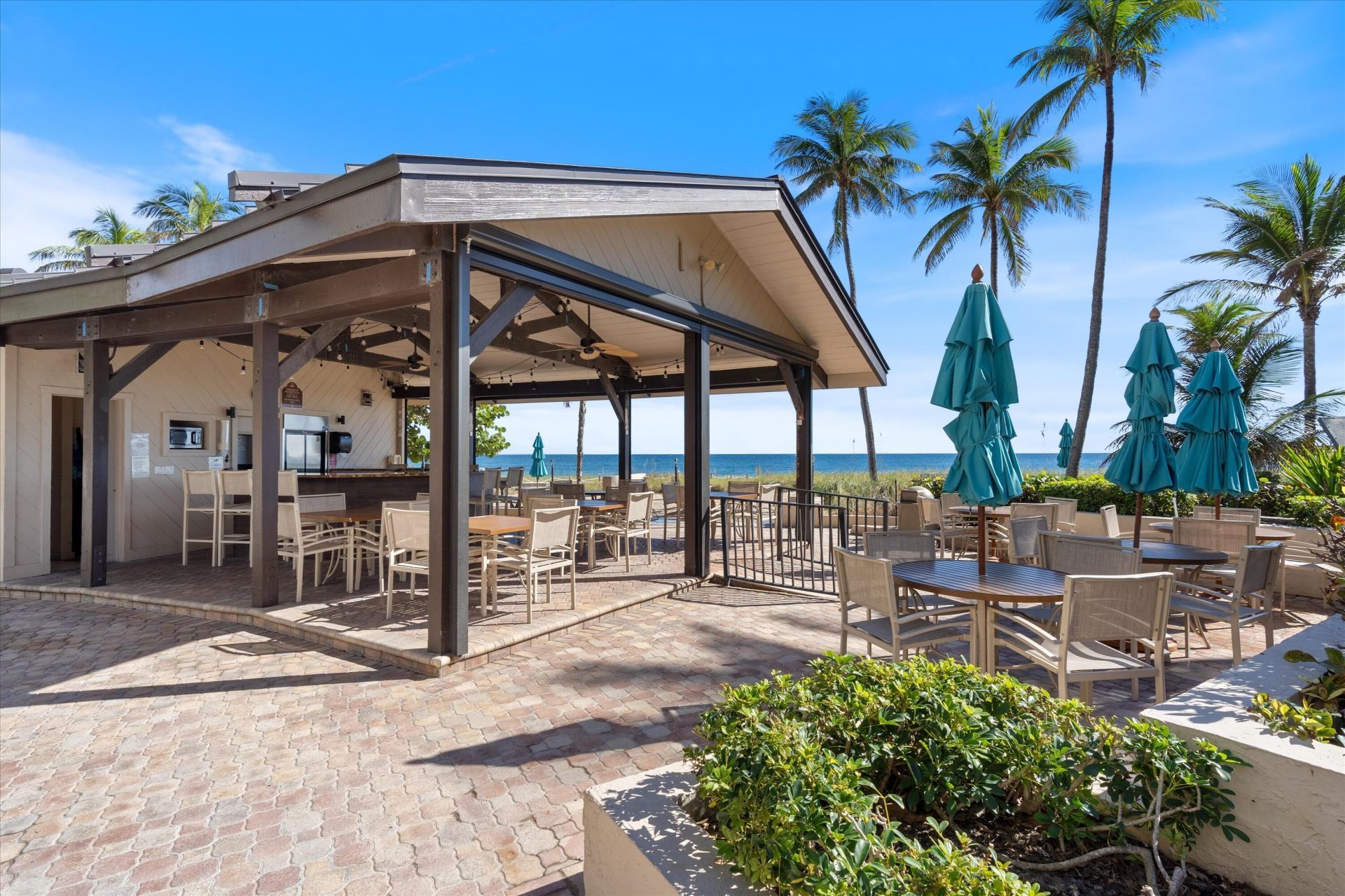 5100 N Ocean Boulevard, Unit 303, Lauderdale by the Sea, FL 33308 Photo