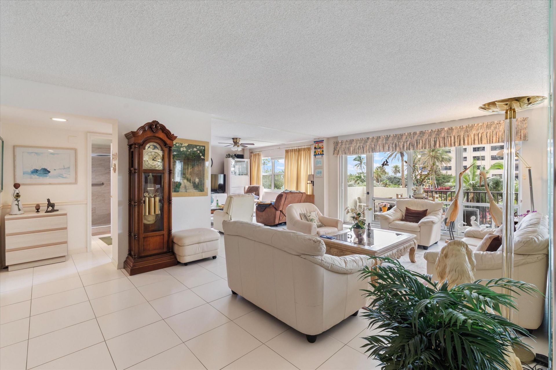 5100 N Ocean Boulevard, Unit 303, Lauderdale by the Sea, FL 33308 Photo