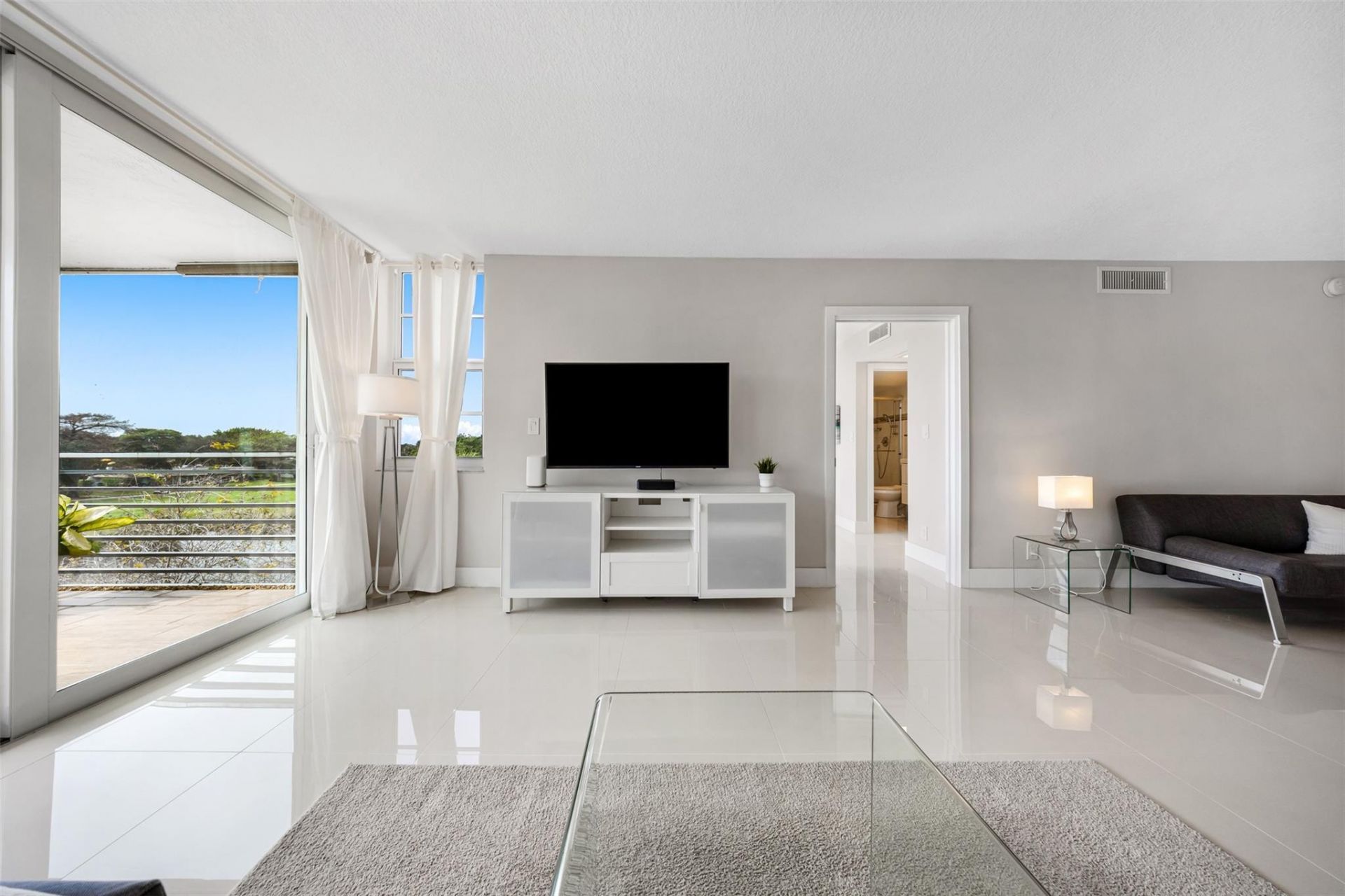 4030 W Palm Aire Drive, Unit 406, Pompano Beach, FL 33069 Photo