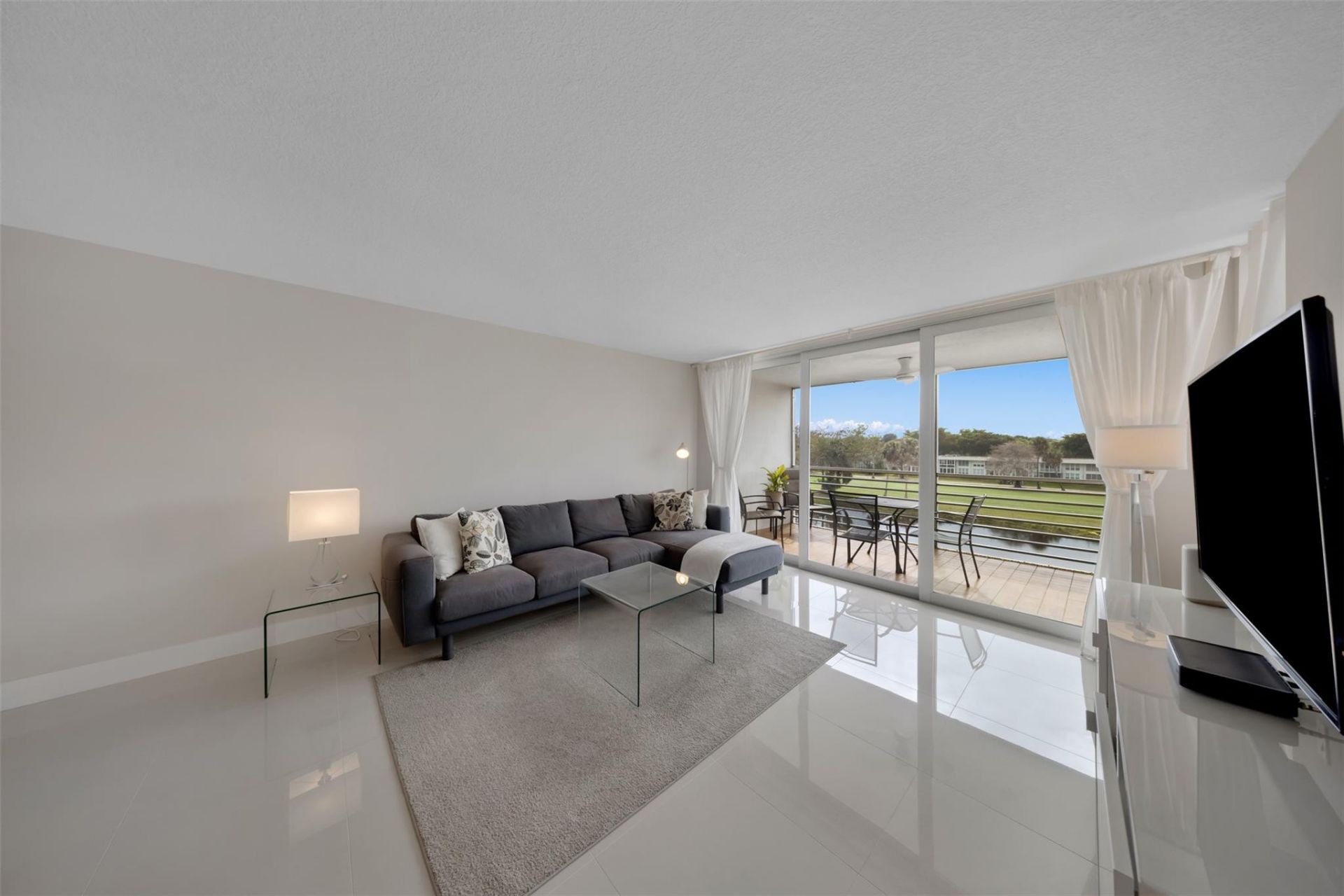 4030 W Palm Aire Drive, Unit 406, Pompano Beach, FL 33069 Photo