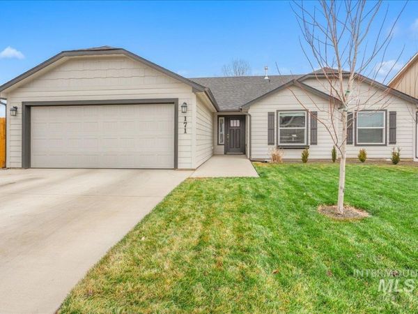 171 S Fuji Ave, Emmett, ID 83617