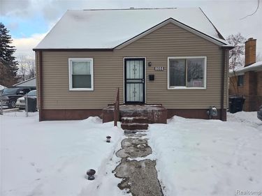 8084 Evergreen Avenue, Detroit, MI 48228