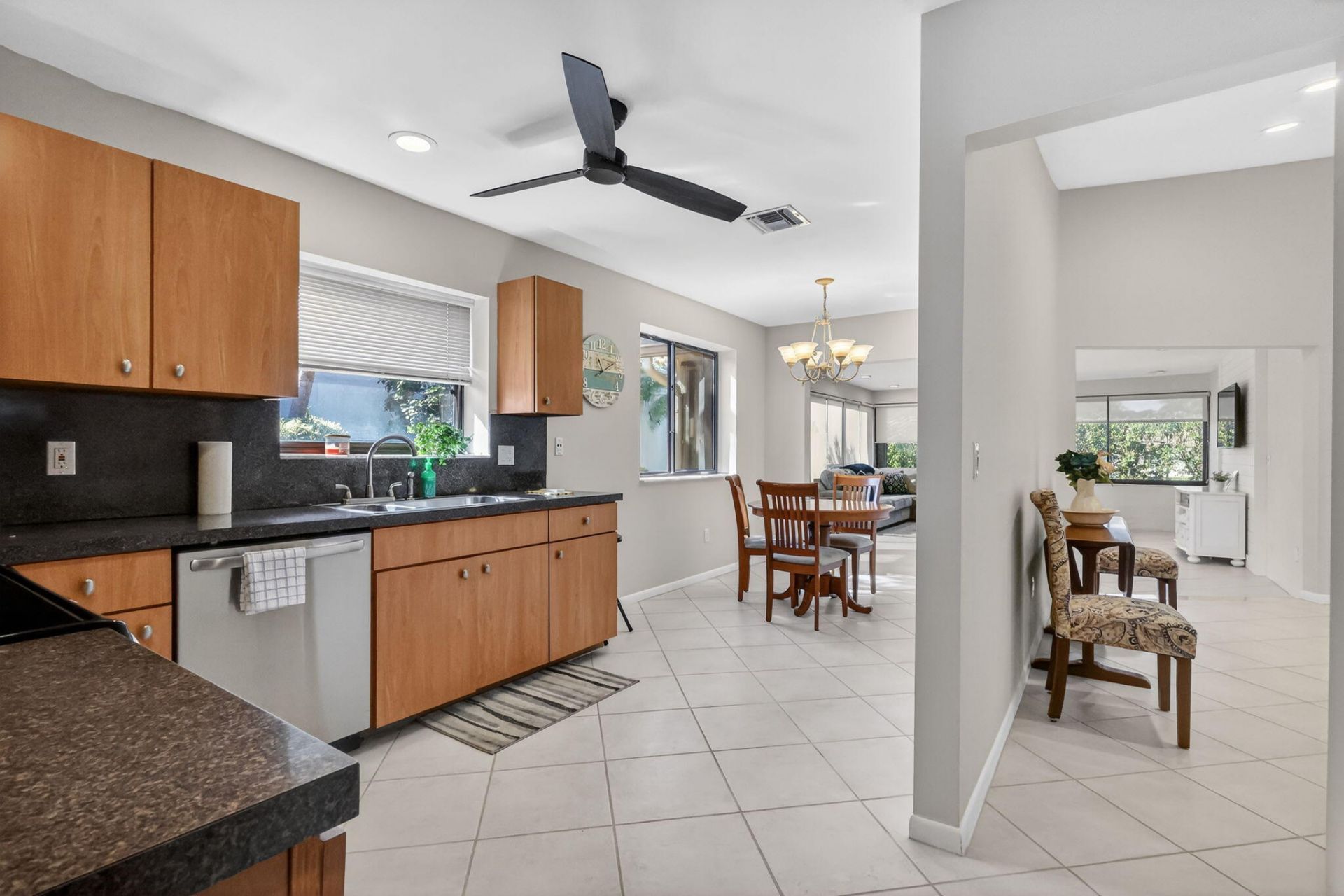 870 NW 32nd Avenue, Delray Beach, FL 33445 Photo