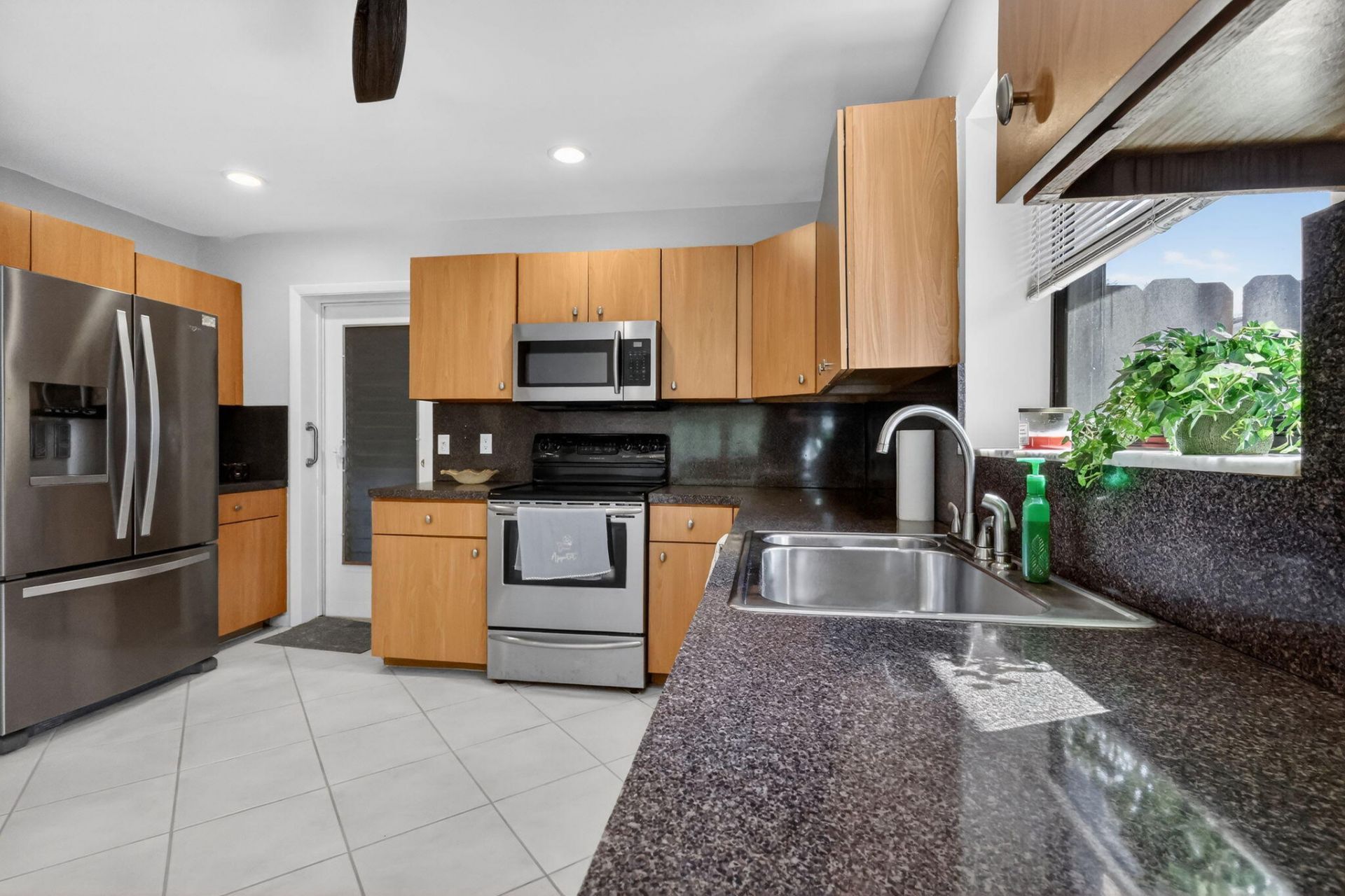 870 NW 32nd Avenue, Delray Beach, FL 33445 Photo