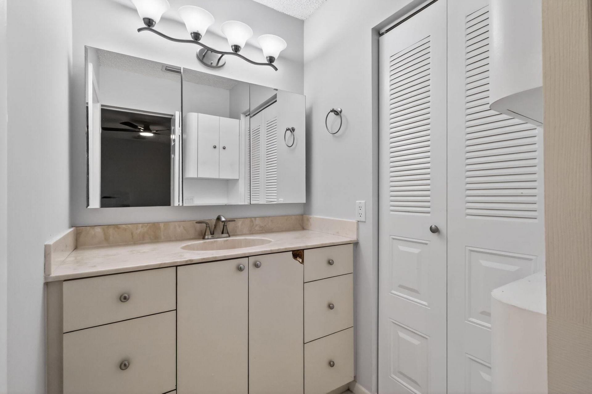 870 NW 32nd Avenue, Delray Beach, FL 33445 Photo