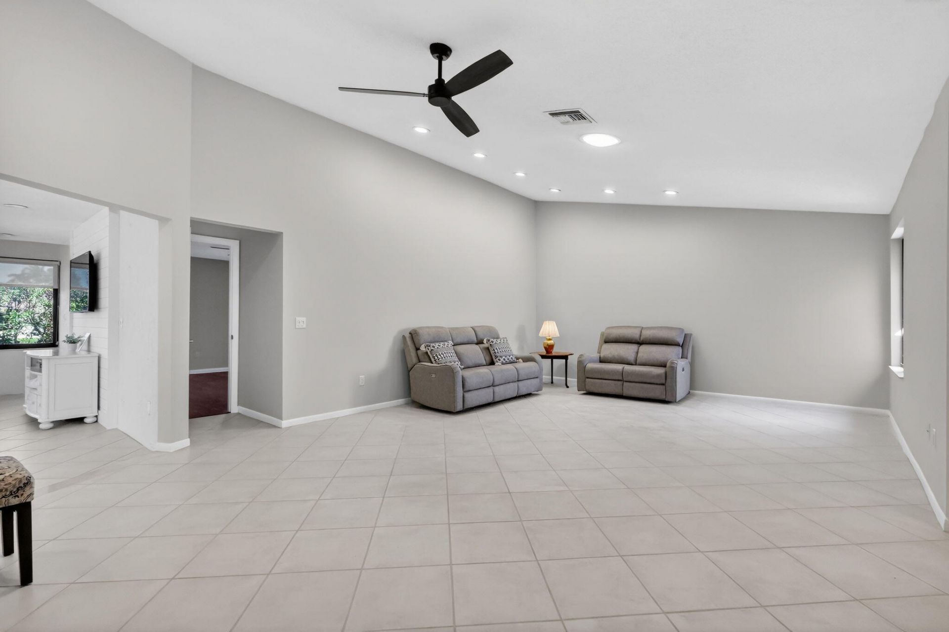 870 NW 32nd Avenue, Delray Beach, FL 33445 Photo