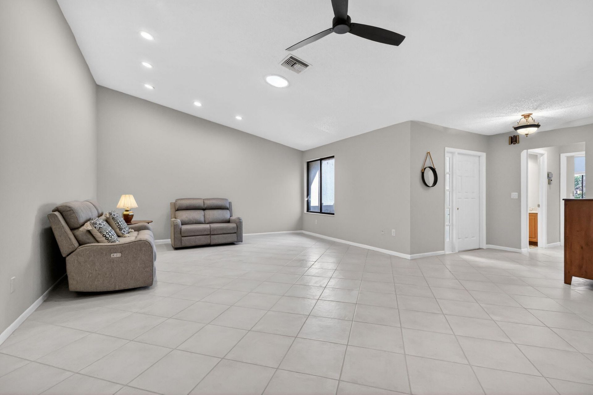 870 NW 32nd Avenue, Delray Beach, FL 33445 Photo