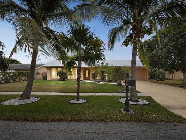 4234 Waverly Dr, West Palm Beach, FL 33407