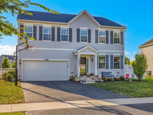 435 Fawn Drive, Oswego, IL 60543