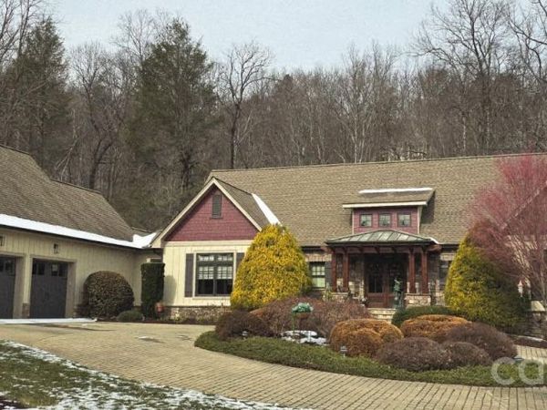 2554 Deep Gap Farm Road, Mill Spring, NC 28756