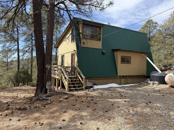 22761 S EAGLE MINE Road, Crown King, AZ 86343