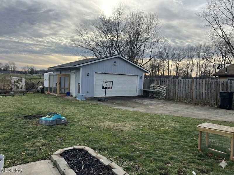 475 Carol Lane, Elyria, OH 44035 Photo 38