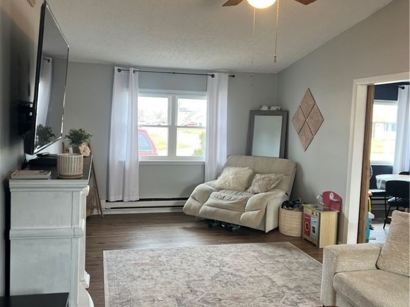 475 Carol Lane, Elyria, OH 44035 Photo 8