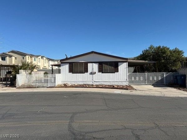 2916 Gavilan Lane, Las Vegas, NV 89122