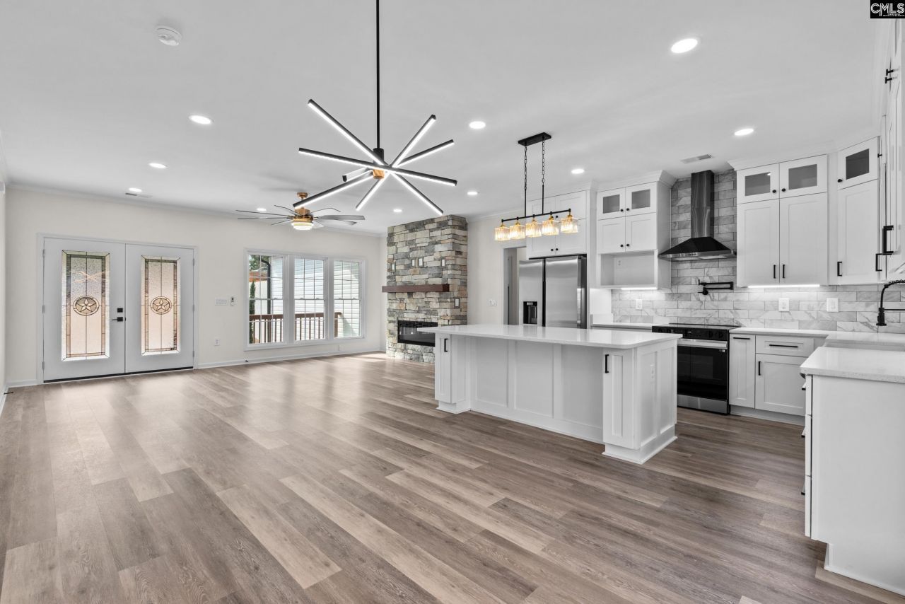 872 St Paul Church Circle Photo 7