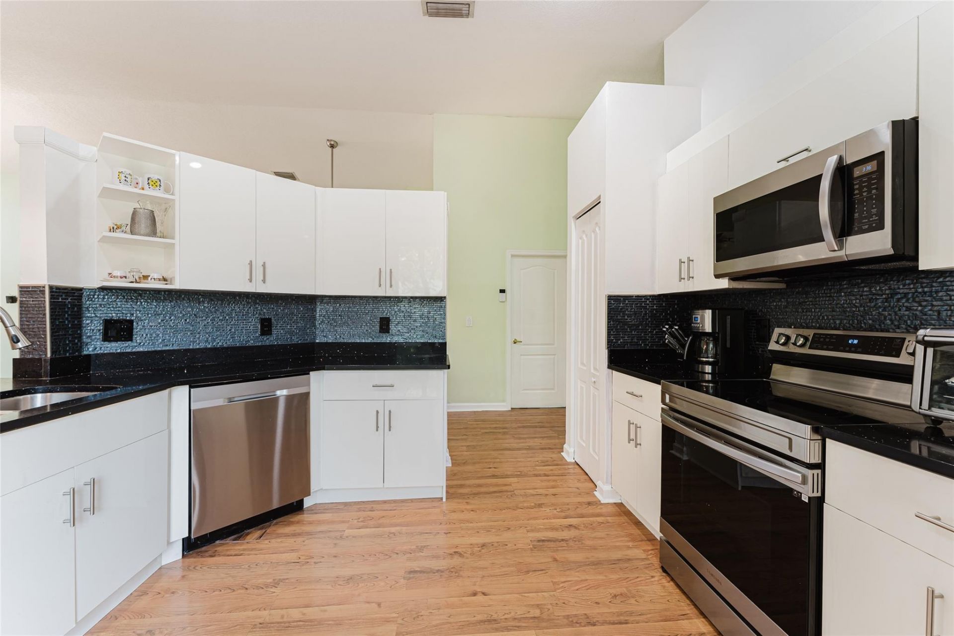 1104 NW 116th Avenue, Coral Springs, FL 33071 Photo