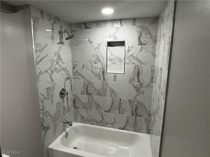 11824 Geraldine Avenue, Cleveland, OH 44111 Photo 10