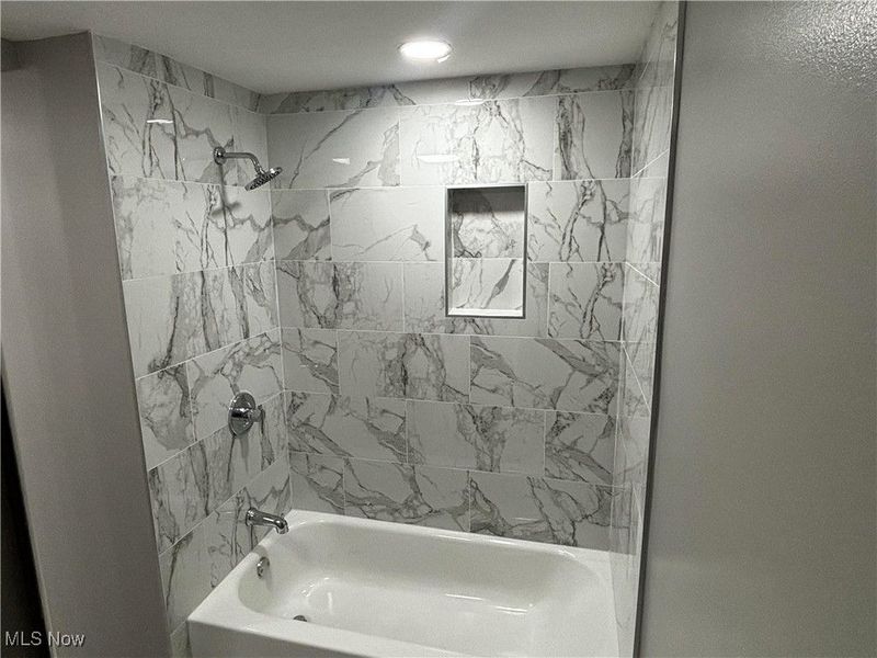 11824 Geraldine Avenue, Cleveland, OH 44111 Photo 29