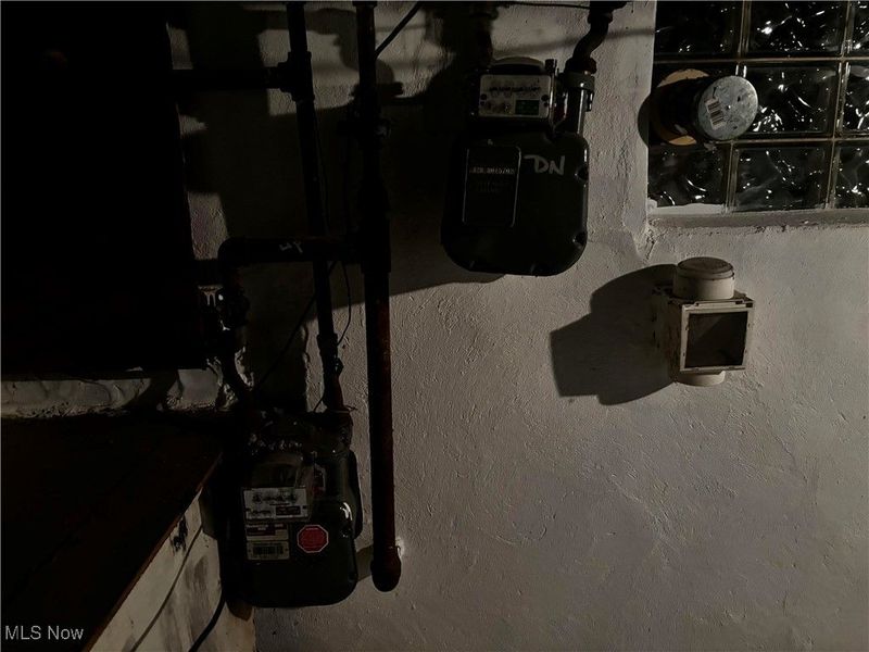 11824 Geraldine Avenue, Cleveland, OH 44111 Photo 39