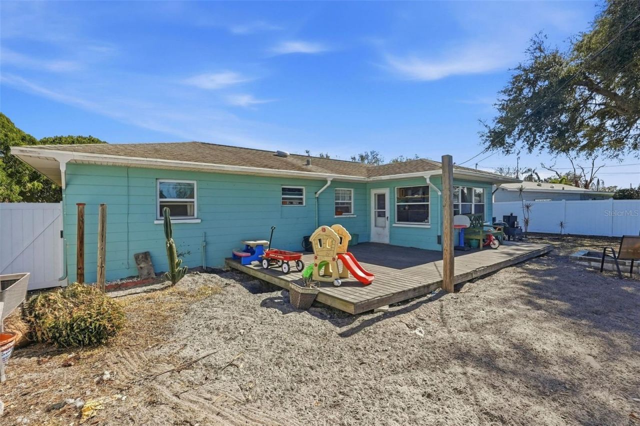 3992 62nd Street N, Saint Petersburg, FL 33709 Photo