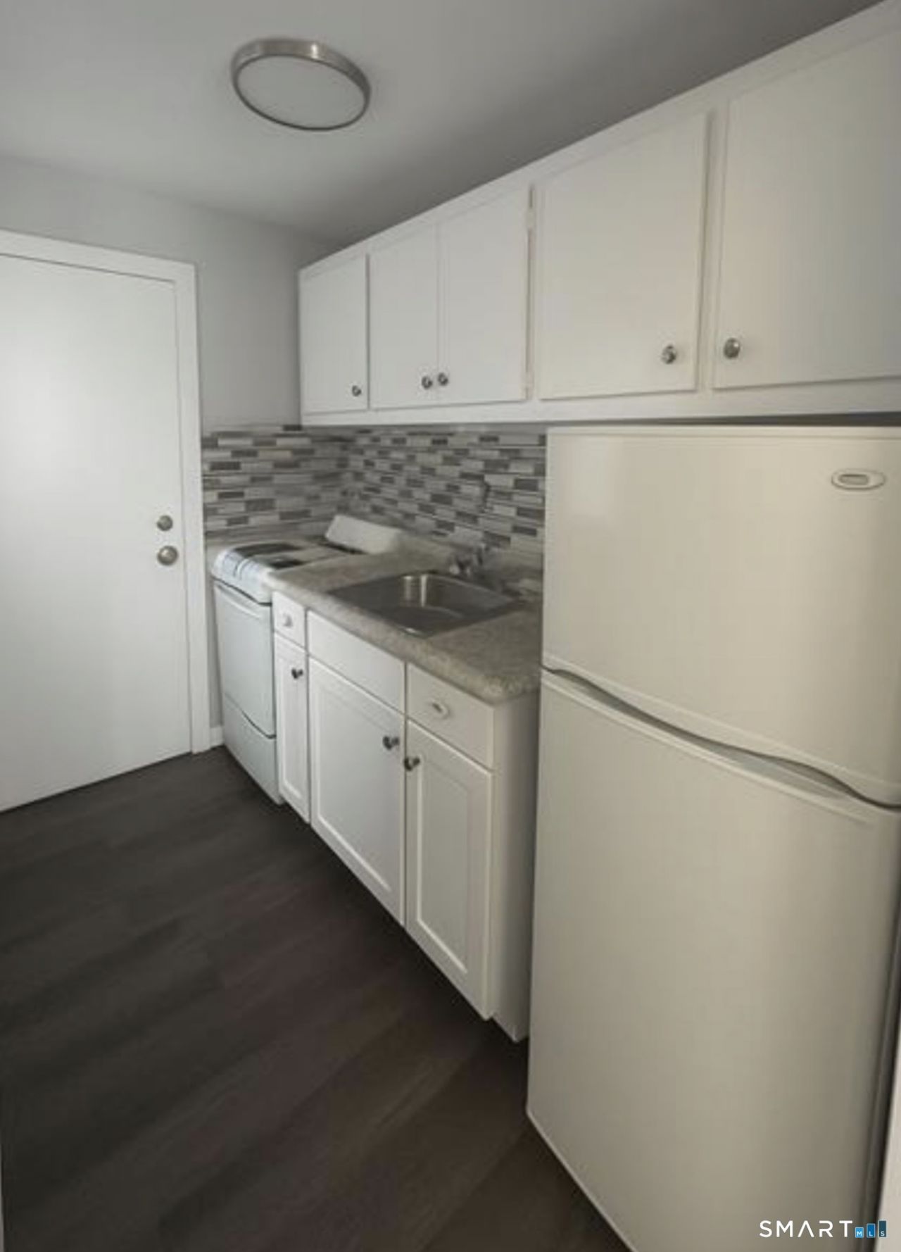 165 Mckinley, Unit 7B, Bridgeport, CT 06606 Main Photo