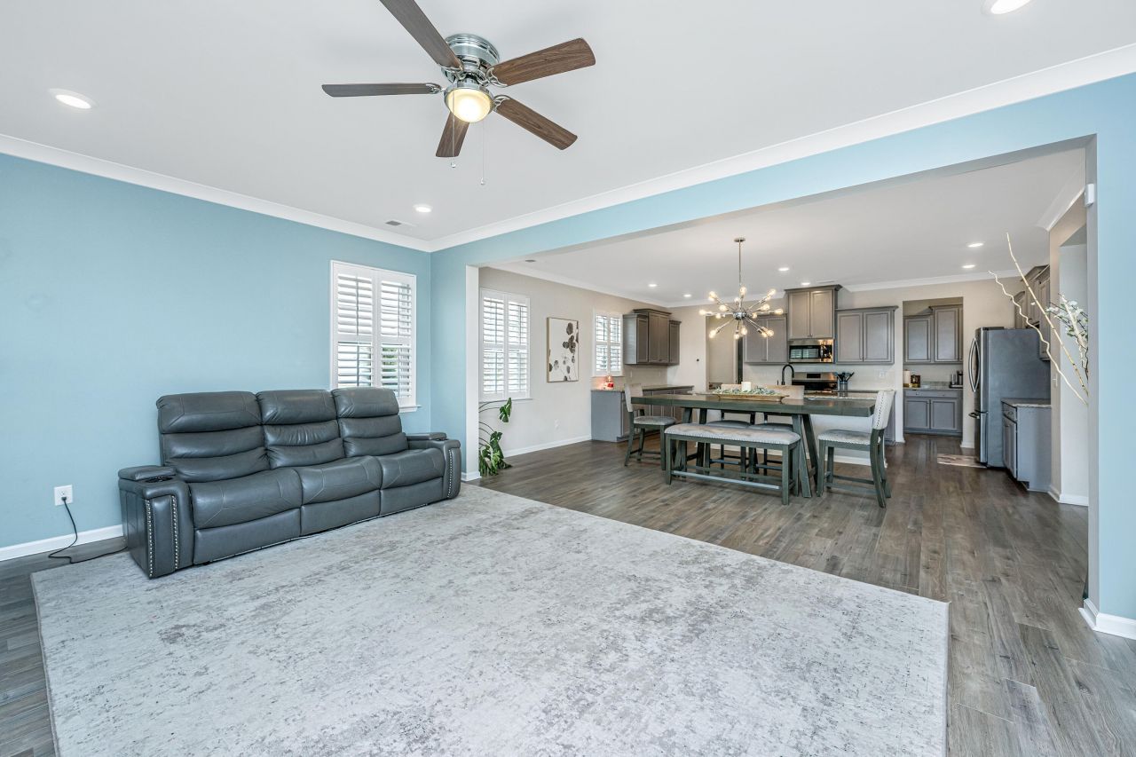 9905 Pin Cherry Court Photo 20