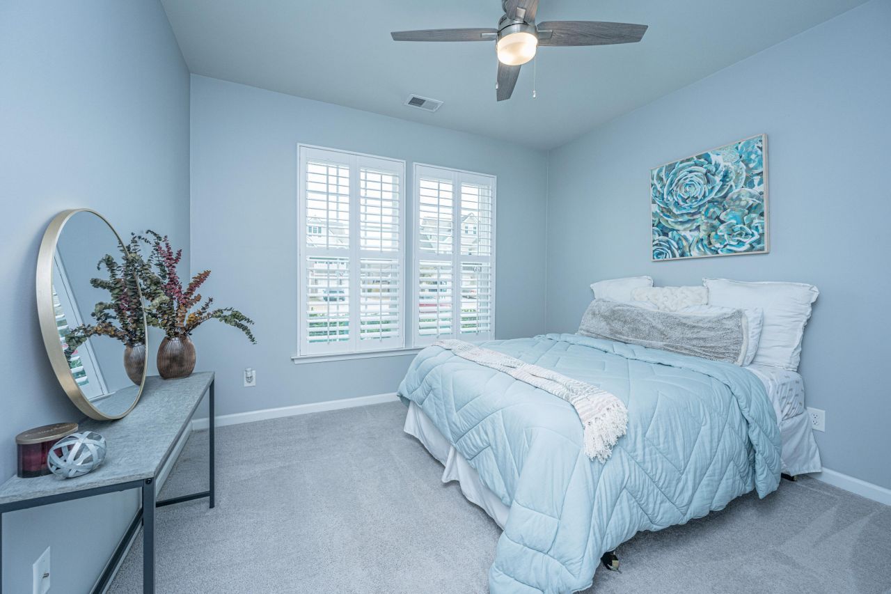 9905 Pin Cherry Court Photo 35