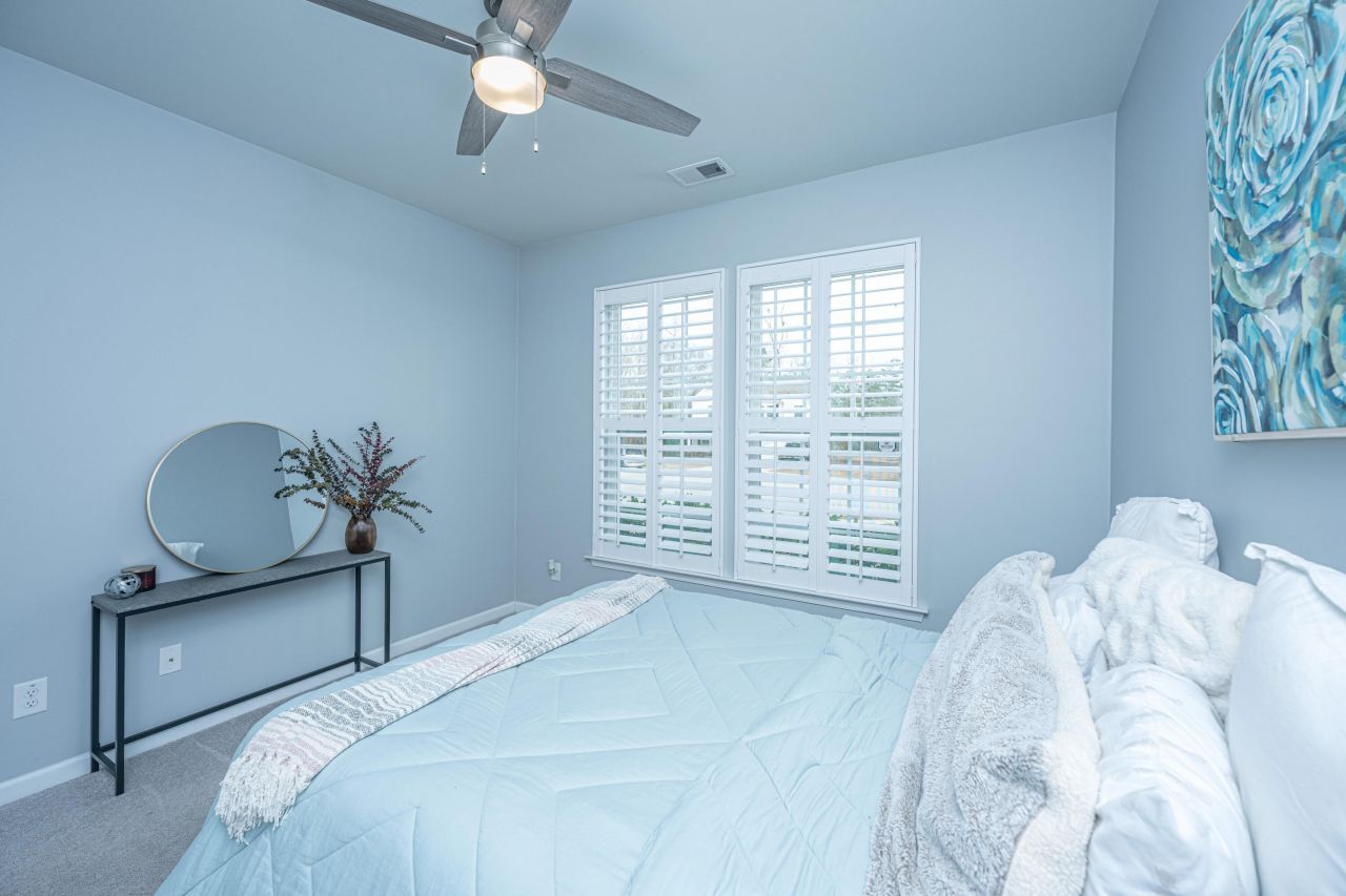 9905 Pin Cherry Court Photo 36