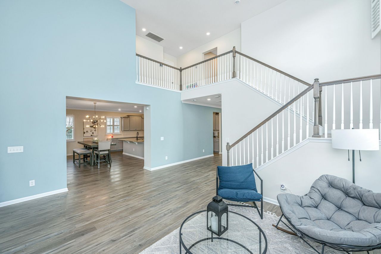 9905 Pin Cherry Court Photo 7