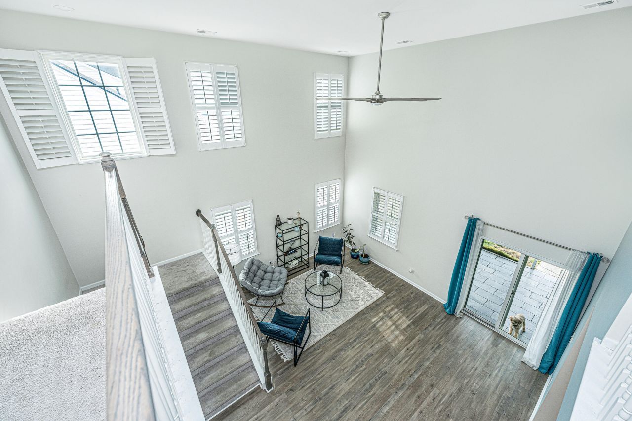 9905 Pin Cherry Court Photo 8