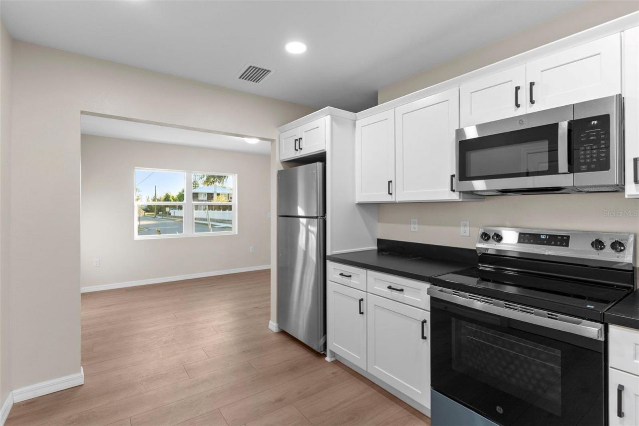 712 Pilaklakaha Avenue, Auburndale, FL 33823 Photo