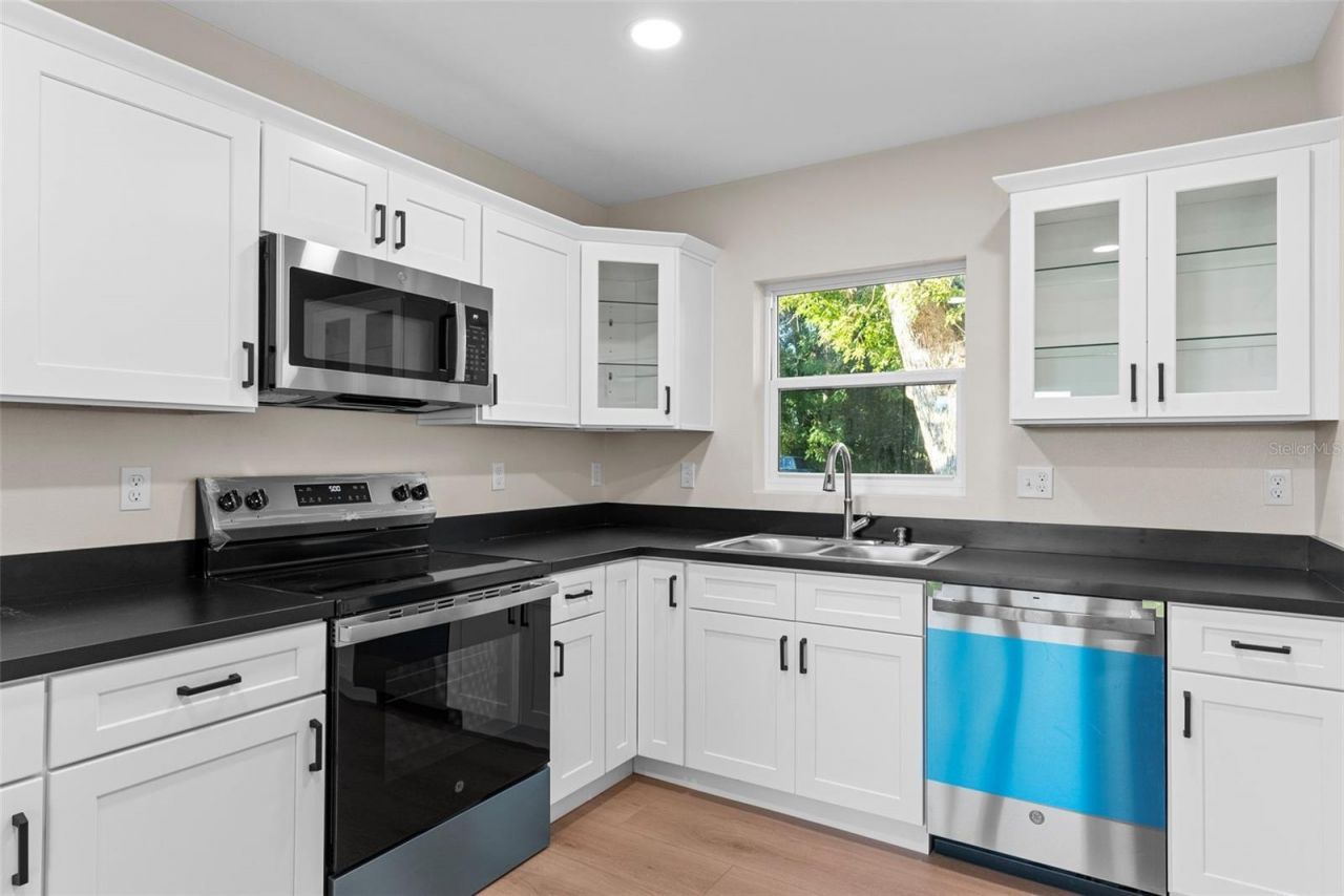 712 Pilaklakaha Avenue, Auburndale, FL 33823 Photo