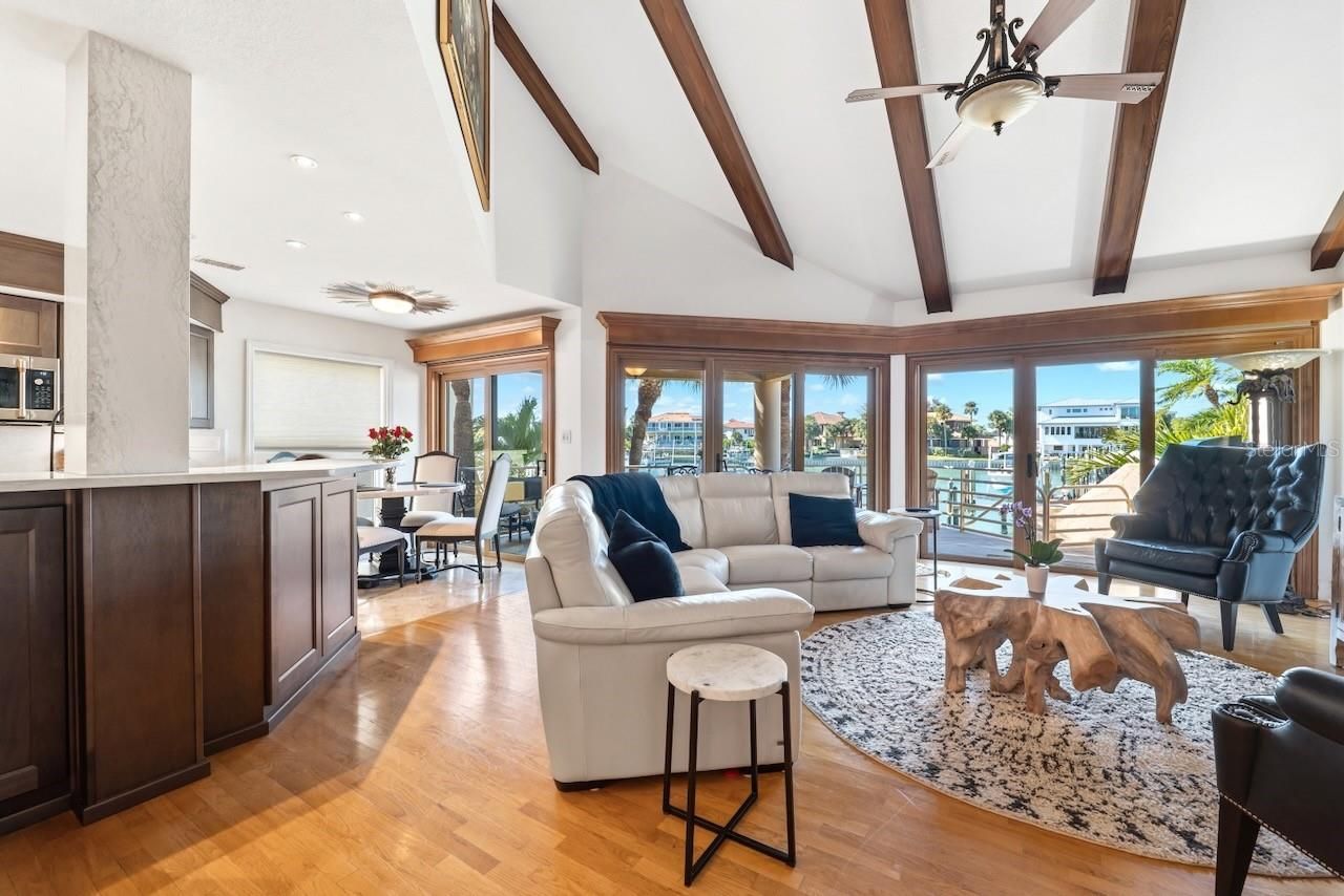 740 Pinellas Bayway S, Tierra Verde, FL 33715 Photo