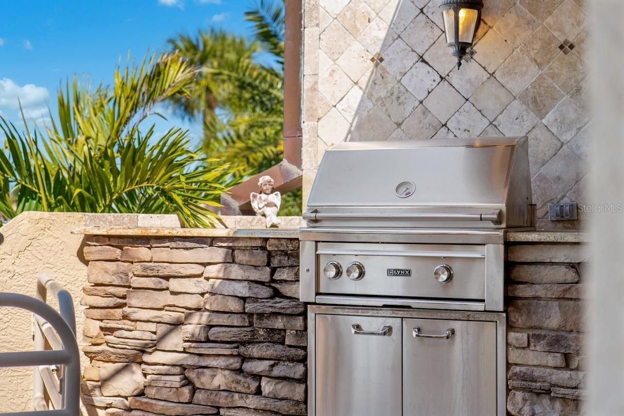 740 Pinellas Bayway S, Tierra Verde, FL 33715 Photo