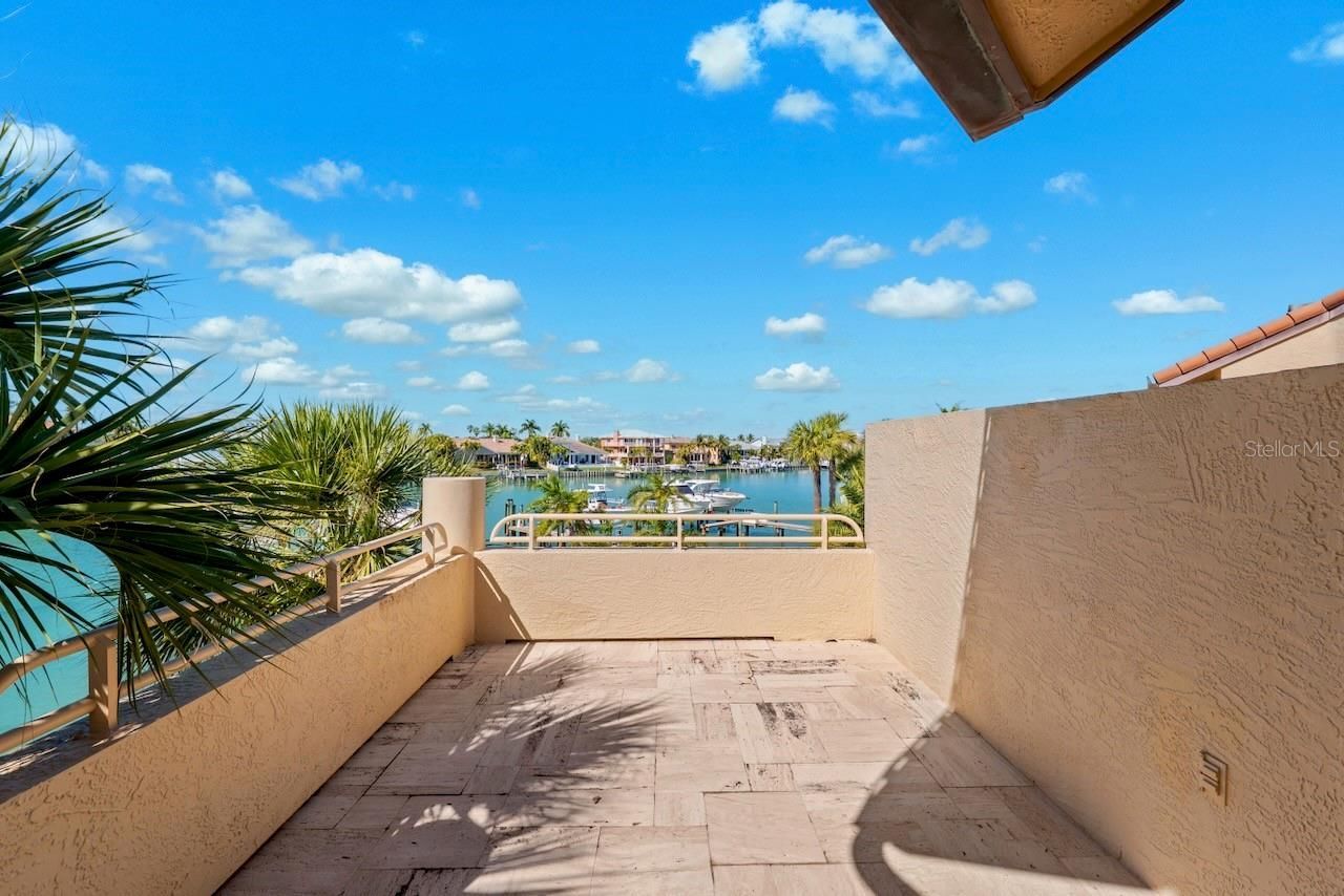 740 Pinellas Bayway S, Tierra Verde, FL 33715 Photo