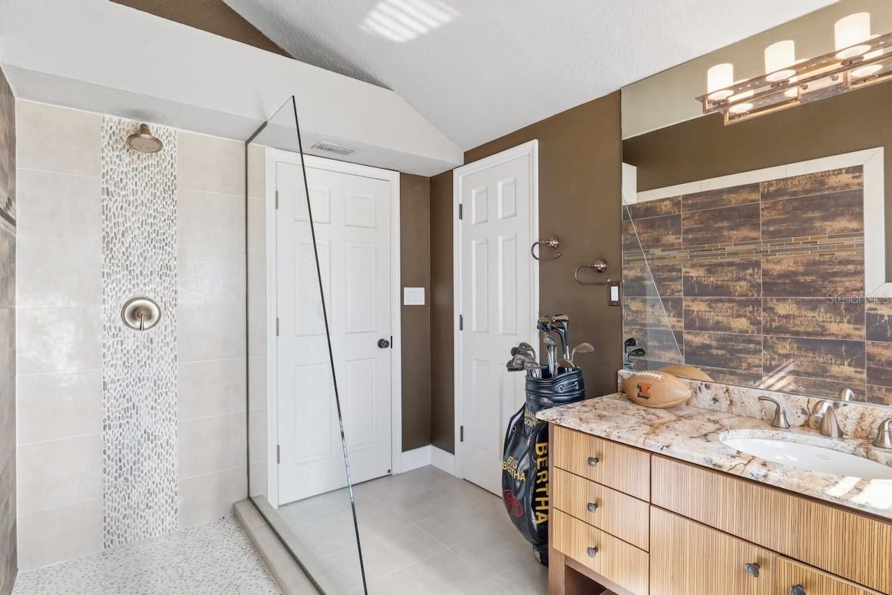 740 Pinellas Bayway S, Tierra Verde, FL 33715 Photo