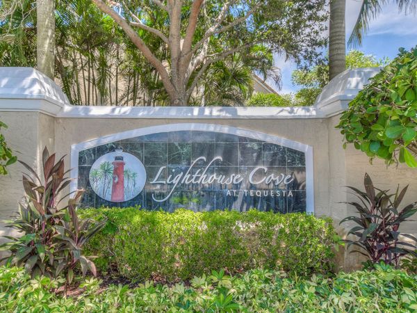 242 Village Boulevard, Unit 2203, Tequesta, FL 33469