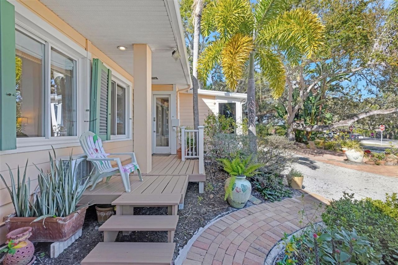 1407 N Bayshore Drive, Safety Harbor, FL 34695 Photo