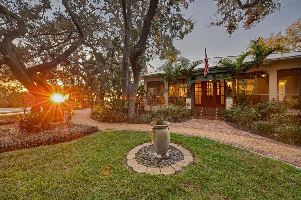 1407 N Bayshore Drive, Safety Harbor, FL 34695 Photo